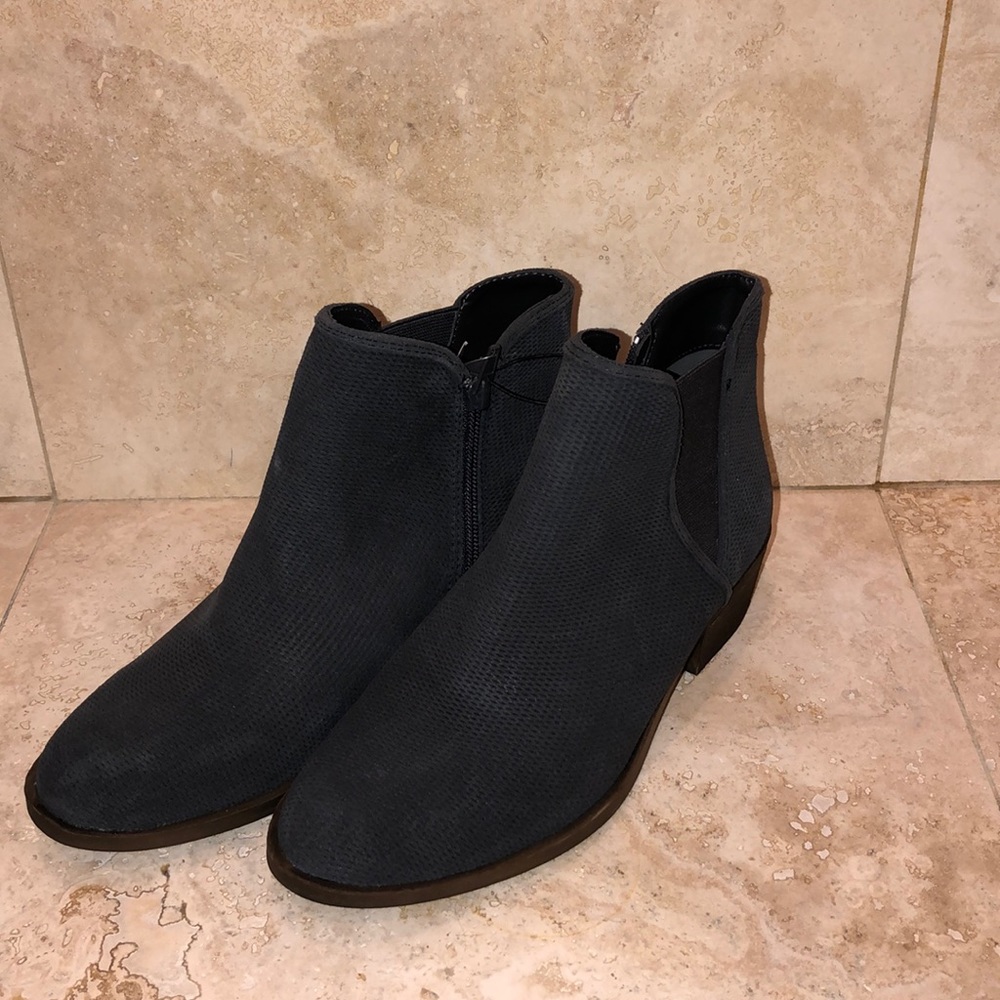 Kensie Gerona Booties